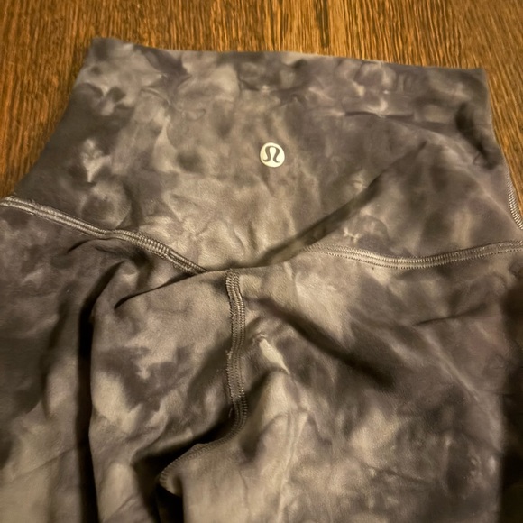 Lululemonm Align Size 0 25 inch Hidden Heritage Lace Black Miulti - Picture 4 of 4